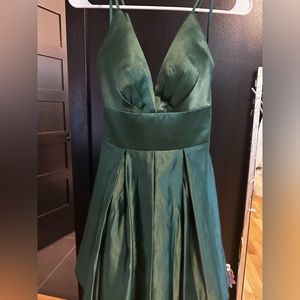 emerald green dress